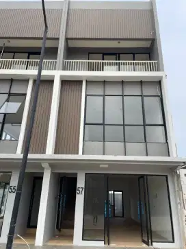 Rumah 3 Lantai Lippo Karawaci
