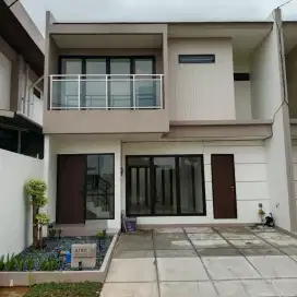 Di jual Rumah  Yang lokasi Strategis