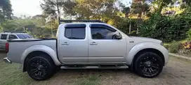 DIJUAL NISSAN FRONTIER NAVARA DOUBLE CABIN 2.5 SOLAR AT