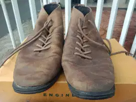 Sepatu Brodo ukuran 43