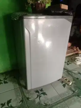 Kulkas toshiba 1 pintu