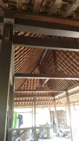 Dijual Rumah Limasan kayu sono keling