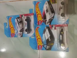 Jual paket isi 3 hot wheels