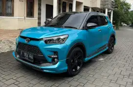 Two Tone Toyota RAIZE 1.0 GR SPORT Turbo Matic Tahun 2022 Biru Mulus