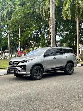 TOYOTA FORTUNER 2.8 GR SPORT 2022