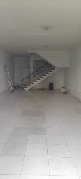 Disewakan Ruko Siap Pakai Usaha, Kantor di Singgasana Bandung Kota
