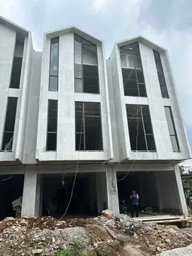Ruko baru lokasi strategis jl.ngurah rai
