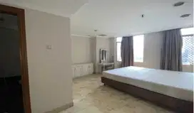 DIJUAL MURAH APARTEMEN SLIPI UK.118m2 TYPE 3BR HARGA BISA NEGO