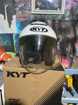 Dijual helm KYT KYOTO putih ORIGINAL