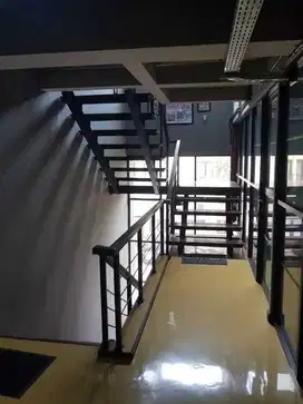 Dijual Gedung kantor 4 lantai lokasi dipusat kota, Benhil, Jakarta