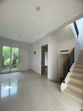 DISEWAKAN RUMAH 2 LANTAI DI CLUSTER VASANA HARAPAN INDAH BEKASI
