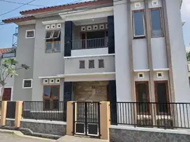 RUMAH DEKAT TUGU KOTA YOGYAKARTA