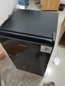 Kulkas Hisense RR250D4IBN