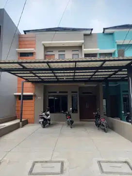 Rumah Strategis 10 Menit ke Bintaro Jaya Xchange Mall Siap KPR J-35800