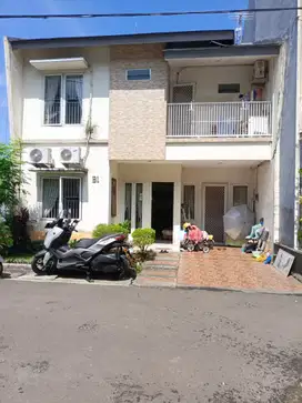 Rumah Hadap Timur 15 Menit ke Gerbang Tol Ciputat 1 Bisa KPR J-33149