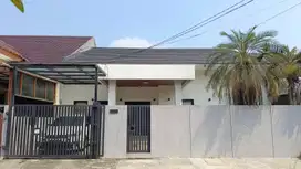 Rumah Luas Terawat SHM 7 Menit ke RSU Kota Tangsel Hadap Timur J-30820