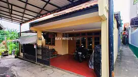 Rumah 2 Lantai SHM Hitung Tanah di Ragunan, Pasar Minggu Jaksel