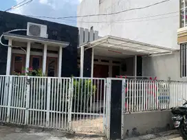 Rumah Minimalis 14 Menit ke CBD Ciledug Family Mall Bisa KPR J-34157
