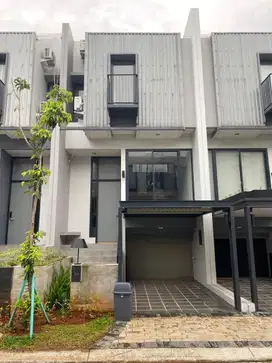 Rumah Terawat 15 Menit ke Gerbang Tol BSD Barat 1 Siap Huni J-35552
