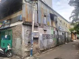 DI JUAL. RUMAH TUA DI KOMP KRENDANG INDAH