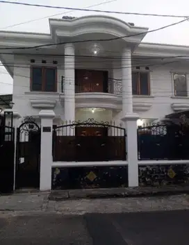 Harga Miring, Rumah dijual di Tebet Timur, Jalan lebar