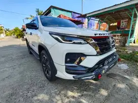 FORTUNER 2,4 TRD VRZ 2021 KM LOW MULUS