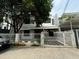 Rumah Janur Indah, Kelapa Gading Luas 11x17m2