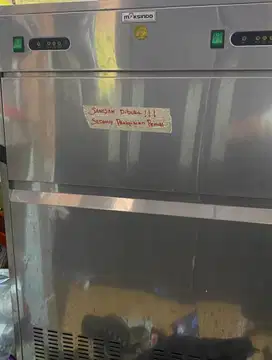 Mesin es batu kristal maxindo