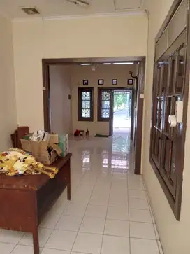 Dijual Cepat Rumah di Metland Menteng, Cluster Taman Tjik