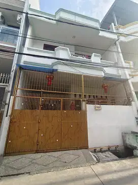 Turun harga rumah lebar 6 meter jual murah di Pademangan Timur JakUt