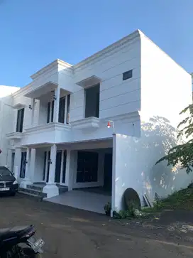 Dijual Rumah Mewah 2 lt  atau Sewa di Pendekan Kalasan