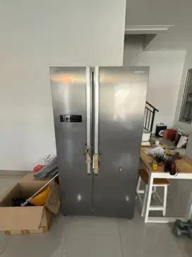 Kulkas 2 pintu sharp