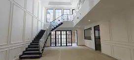 Rumah Mewah Baru Renovasi Bisa Untuk Usaha Di Cipinang