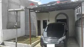 Rumah Minimalis 15 Menit ke Terminal Intermoda BSD Siap Huni J-30714