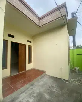 Dijual Rumah Siap Huni Bintara dekat Stasiun Cakung, Pd Kopi  dan BKT