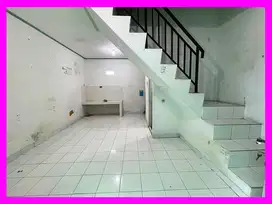 dhyana Disewa rumah ukuran 4.5x7.5m di jelambar