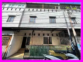 dhyana Disewa rumah ukuran 4x7m di jelambar