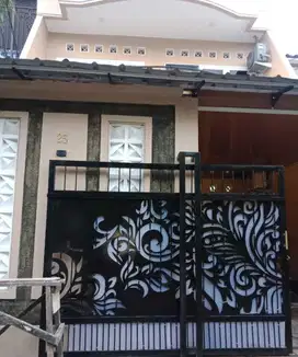 Dijual Rumah 2 1/4 Lantai di Perum taman Pulo indah jakarta timur