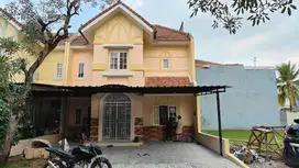 Di jual cepat Rumah siap huni lokasi seberang sekolah stellamaris