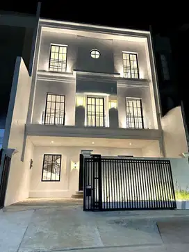 Jual cepat Rumah Muara karang uk 8x15 brand new 3lt minimalis modern