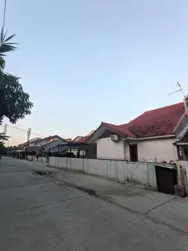 Rumah anti banjir ciputat kedaung hijau aria putra harga nego