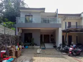 Rumah 5 Kamar Tidur SHM 10 Mnt ke Gerbang Tol Serpong 6 J-24466