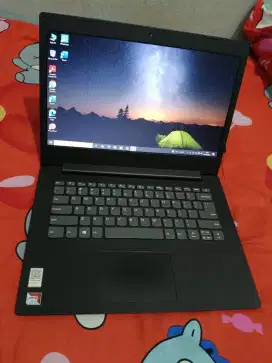 Bismillah dijual laptop Lenovo AMD A9
