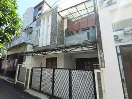 Rumah 2lt di Jl Tebet Timur III Tebet  Jakarta Selatan
