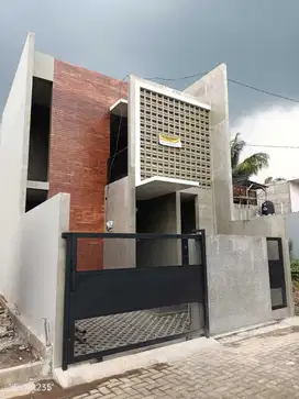 DIJUAL RUMAH BATU