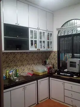 Dijual Rumha 2 Lantai Cakep di Pinggir Jalan BSD