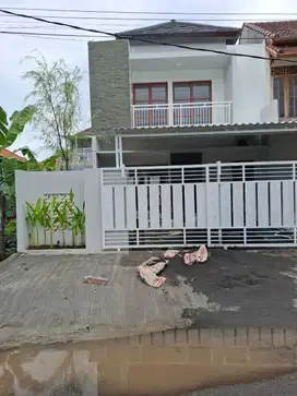 dijual rumah baru minimalis lantai 2 abianbase buduk