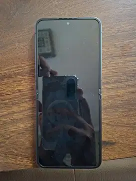 Samsung Z Flip 6 Fullset Mulus – Lebih Murah dari Toko!