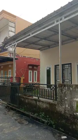 Dijual rmh 3km komplek Bougenville sako