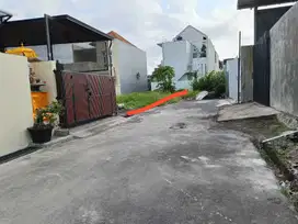 SANGAT MURAH, TNH 180m2 DI DENPASAR UTARA, FREE SURAT2